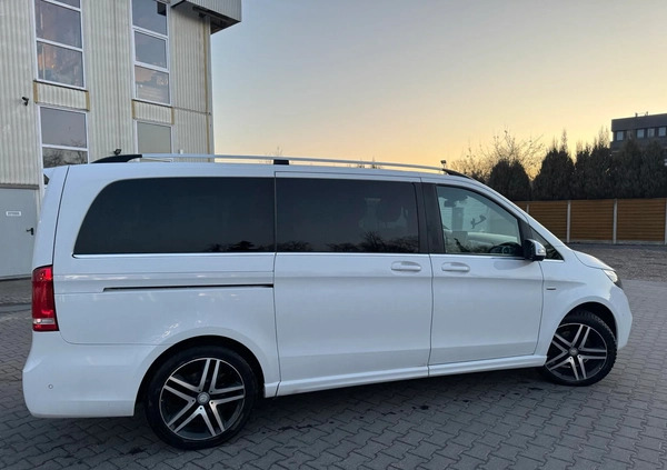 Mercedes-Benz Klasa V cena 182500 przebieg: 152000, rok produkcji 2016 z Skierniewice małe 277